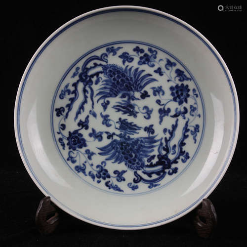 a blue and white twin-phoenix dish