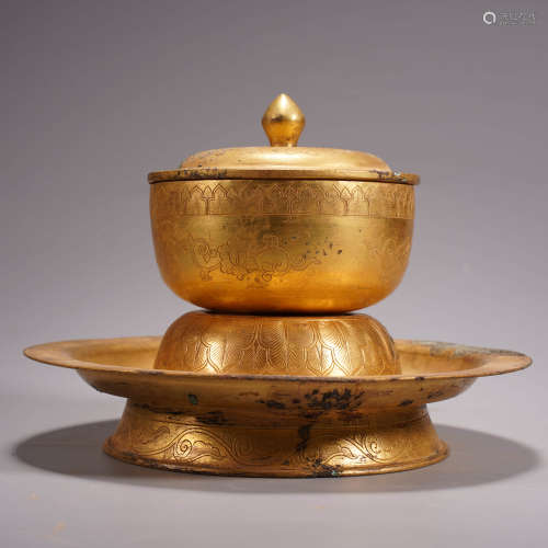 A gilding bronze cup and cup stand with cover
