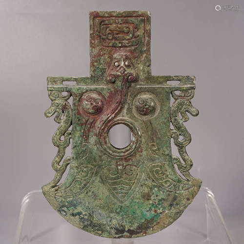 An archaistic style bronze twin-dragon blade