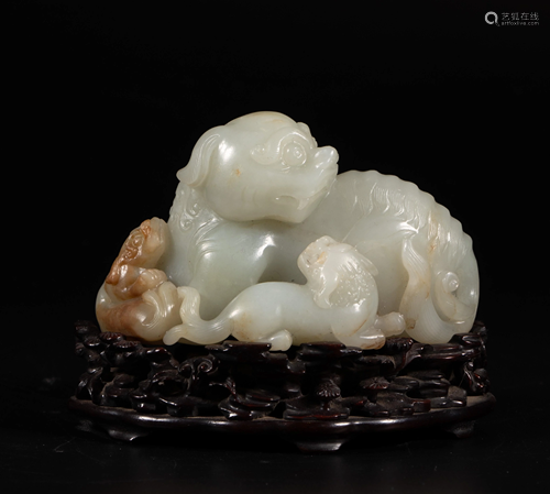 CARVED JADE TAISHI TAISHI AND YOUNG LION ORNAMENTS