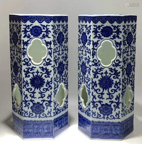 PAIR OF BLUE AND WHITE PORCELAIN HAT STANDS WITH MARK