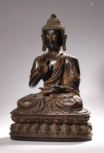 LARGE BRONZE LACQUERED AND GOLD STATUE OF TATHAGATA