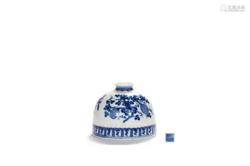 A Blue And White Sanduo Vase, Zun