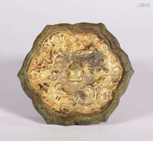 唐代 铜鸟兽纹金壳葵花镜