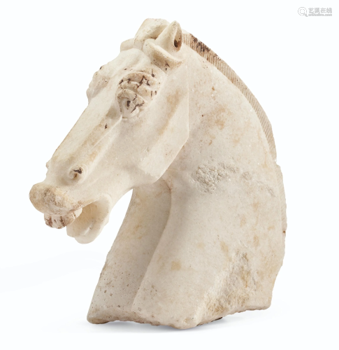 A LARGE WHITE MARBLE HORSE HEAD