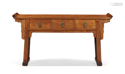 A HUANGHUALI THREE-DRAWER COFFER