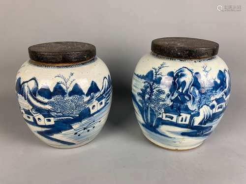 Deux pots à gingembre en porcelaine et émail céladon, décor ...