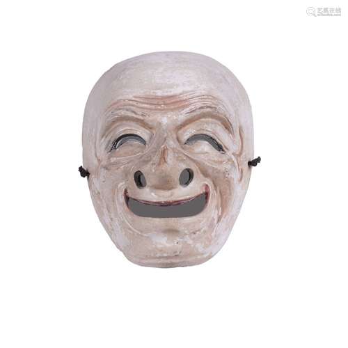 MASQUE EN BOIS LACQUÉ D'UN VIEIL HOMME Japon, 19e siècle H :...