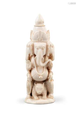 Un groupe d'ivoire sculpté d'un GANESHA et d'un véhicule Ind...