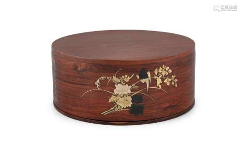 *Boîte à bijoux en bois incrusté de nacre Vietnam, Tonkin, N...