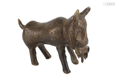 Bronze Hund mit Beute, dog with prey,