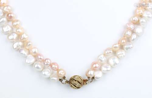 Perlenkette mit 585 Goldkugel-Verschluss, pearl necklace wit...