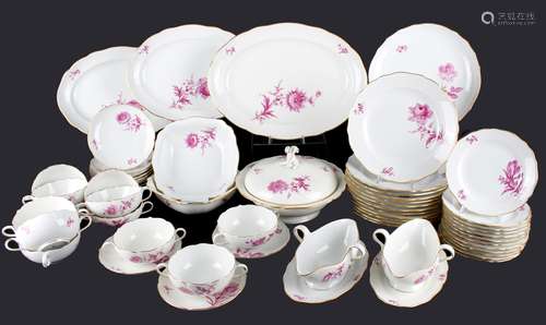 Meissen 57-teiliges Speiseservice Camaieu Purpur Blumenmaler...