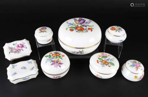 Meissen Konvolut 8 Deckeldosen Blumenmalerei, collection of ...