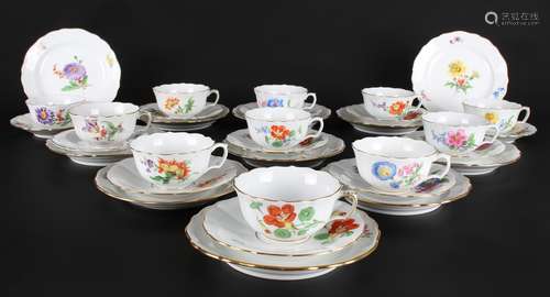 Meissen 11 Teegedecke Blumenmalerei, tea cups,