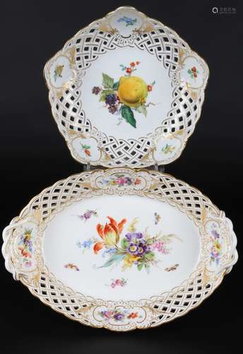 Meissen 2 Prunkschalen Blumen- und Obstmalerei, cutwork bowl...