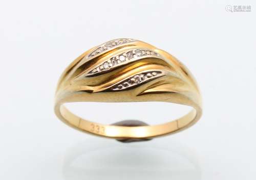 333 Goldring mit Diamanten, 333 gold ring with diamonds,