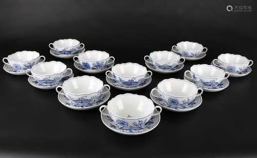 Meissen 12 Suppentassen Zwiebelmuster, soup cups,