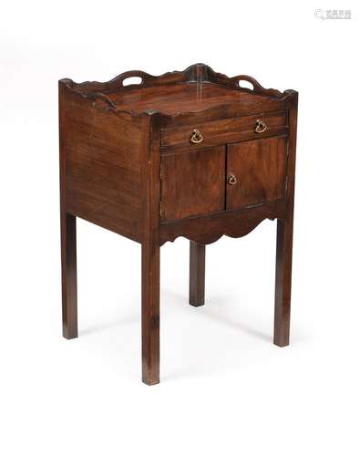 A GEORGE III MAHOGANY NIGHT COMMODE IN THE MANNER OF THOMAS ...