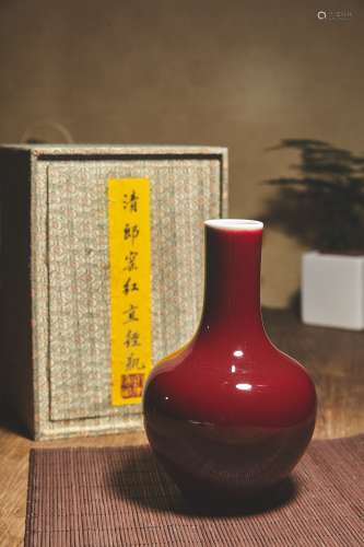 清 郎窯紅直徑瓶（故宮鑒藏；阪本家族收藏）