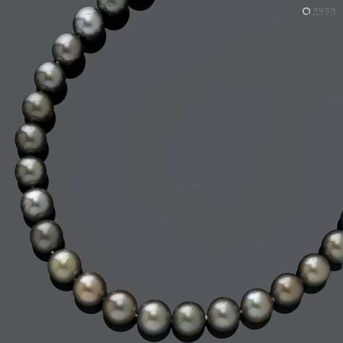 TAHITI-PERLES-COLLIER.Fermoir en or blanc 585.Collier sporti...