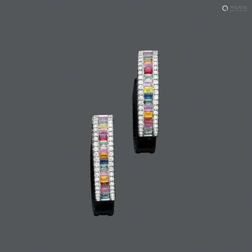 BOUCLES D'OREILLES SAPHIR DIAMANT MULTICOLORE. Or blanc 750,...