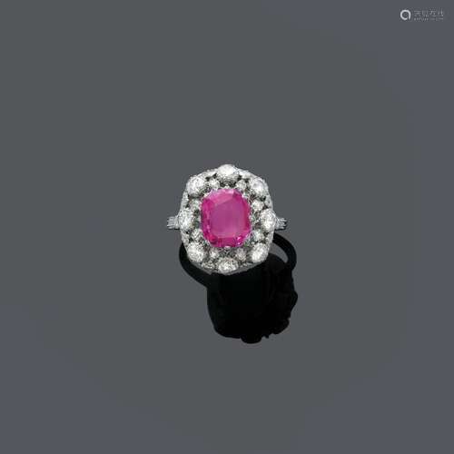 BAGUE DIAMANT SAPHIR ROSE DE CEYLAN, BUCCELLATI. Platinum 90...