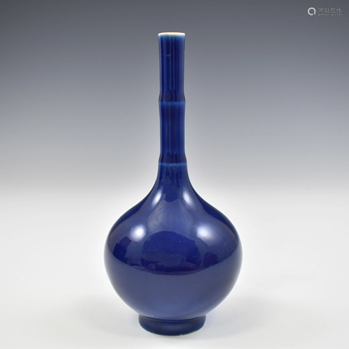 CHINESE BLUE MONOCHROME PEKING BOTTLE VA…