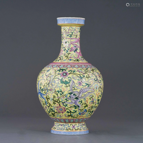 QIANLONG FAMILLE ROSE WRAPPED FLORAL DRAGON VASE