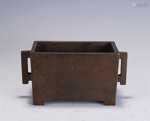 A CHINESE BRONZE RECTANGULAR INCENSE BURNER