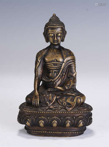 A CHINESE BRONZE STATUETTE OF BUDDHA