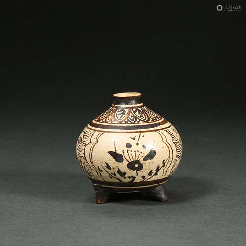 Three-legged water drop bottle from Cizhou ware, Song Dynast...