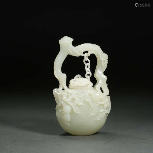 Chinese Qing Dynasty Jade Pot