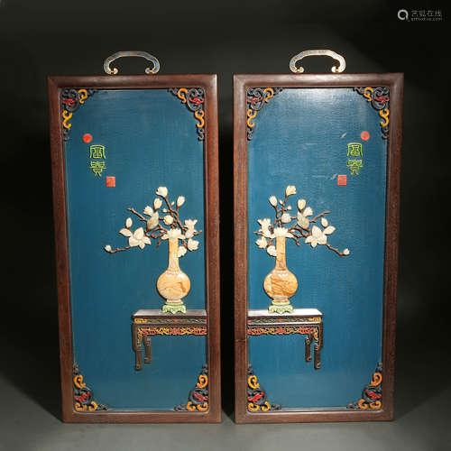 A pair of hanging screens inlaid with gems, Qing Dynasty