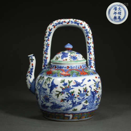 Chinese Ming Dynasty Doucai Handle Pot