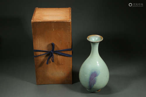 Jun ware vase, Yuan Dynasty, China