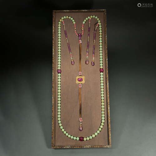 beads worn by court officials, Qing Dynasty, China