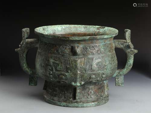 Chinese  Bronze GUI, Western Zhou Dynasty