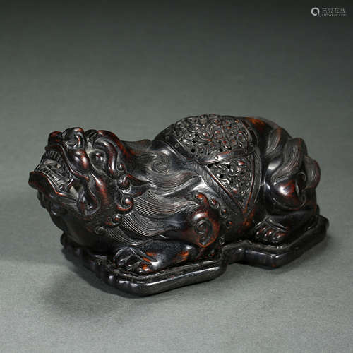 Red sandalwood and lion aromatherapy, Qing Dynasty, China