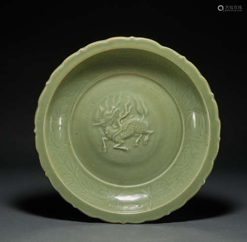 LONGQUAN WARE PLATE, YUAN DYNASTY