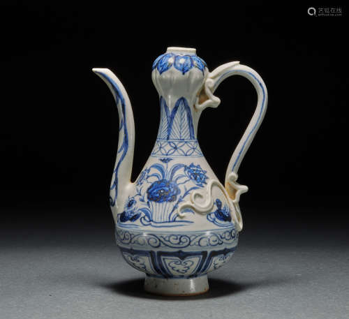 YUAN DYNASTY, BLUE AND WHITE HOLDING POT