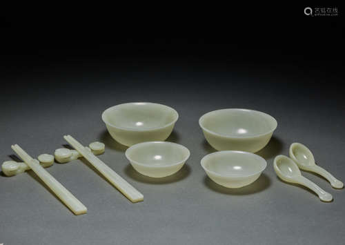 QING DYNASTY, A SET OF TABLEWARE