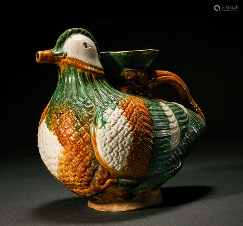 LIAO DYNASTY, THREE-COLOR PORCELAIN POT