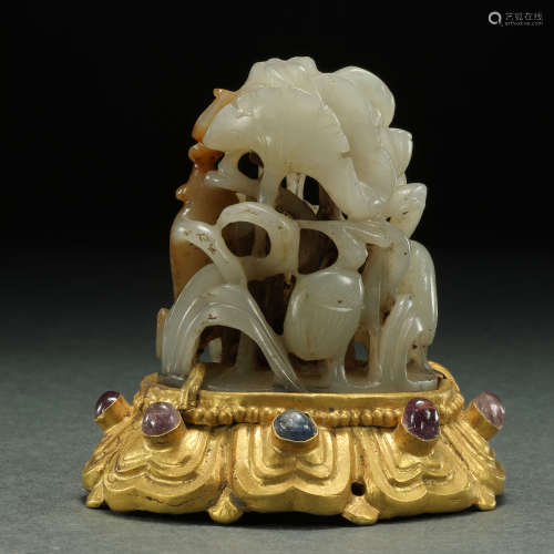 JIN OR YUAN DYNASTY, JADE MADE STOVE COVER TOP PART