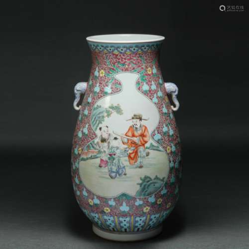 LARGE FAMILLE ROSE PORCELAIN VASE, QING DYNASTY