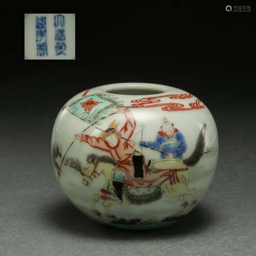 QING DYNASTY, FAMILLE ROSE PORCELAIN JAR