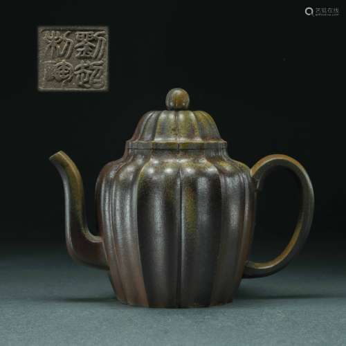 QING DYNASTY, PURPLE CLAY TEAPOT