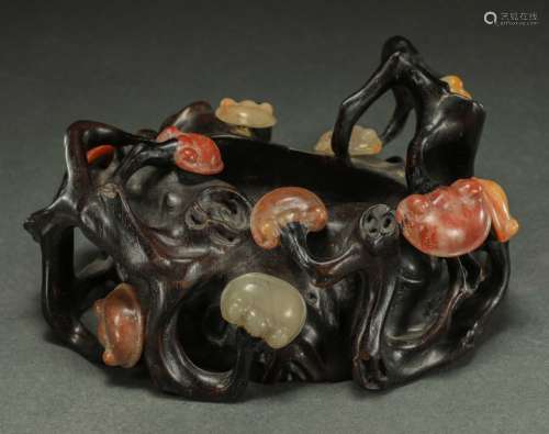 QING DYNASTY, WOOD CARVING-GEMSTONE BRUSH WASHER