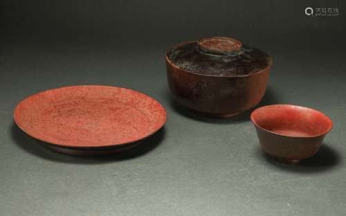 A SET OF LACQUER TABLEWARE, LIAO OR JIN DYNASTY