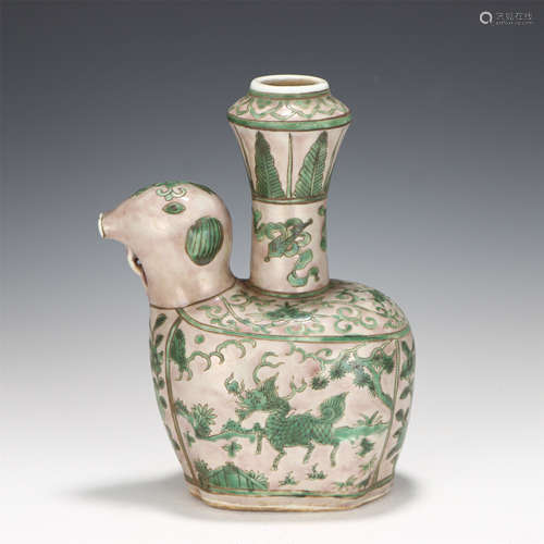 A CHINESE GREEN GLAZED DRAGON PORCELAIN POT